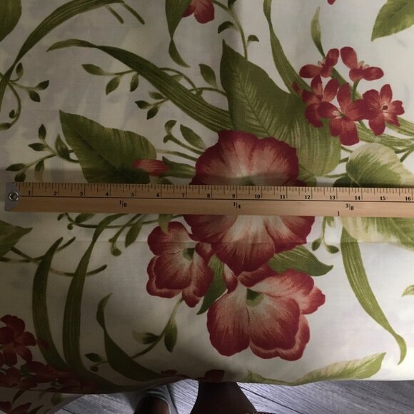 Robert Allen Fabric Large Print Floral Botanical Foilage Cream Green Red 4.75 Yd - Picture 5 of 5